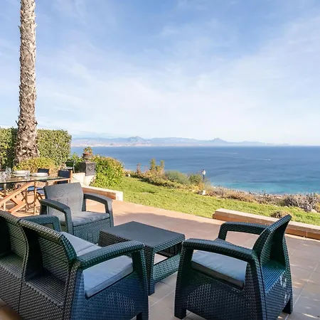 Almela's Villa *