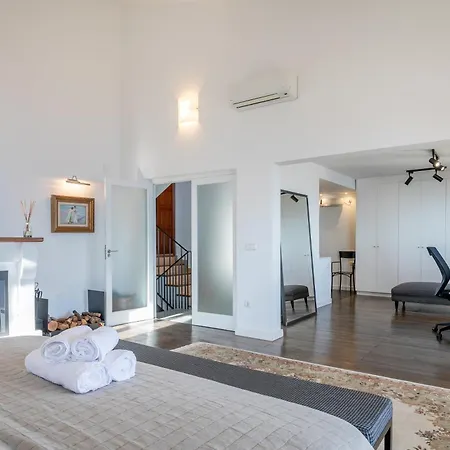 Almela's Villa Santa Pola