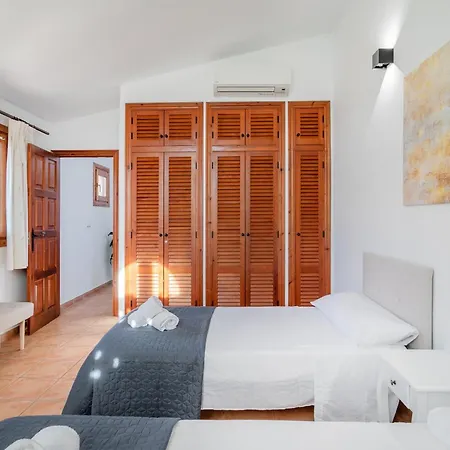 Villa Almela's *