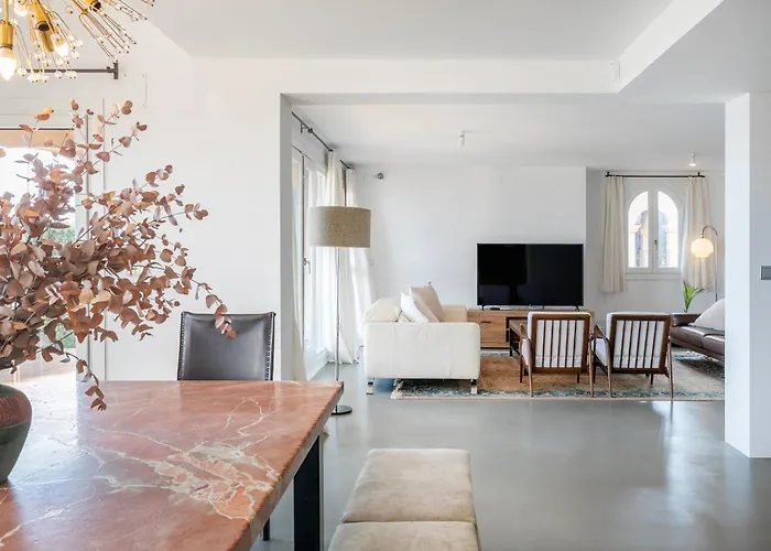 Almela's * Санта Пола